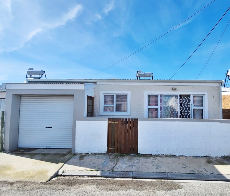 3 Bedroom Property for Sale in Struisbaai Western Cape
